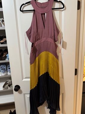 Sleeveless Colorblock Midi Dress in Mauve, Mustard & Navy
